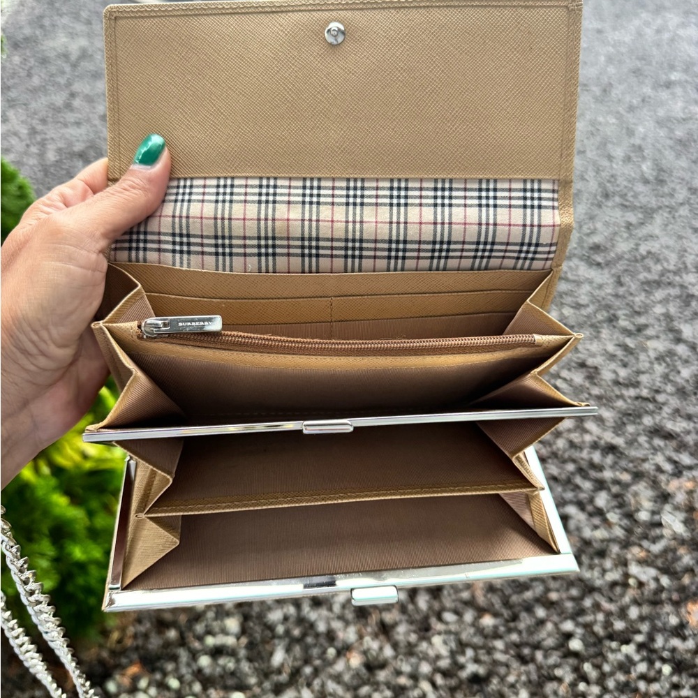 Burberry Check Lined Wallet on Chain (Unbranded Chain Included) - Picture 5 of 14